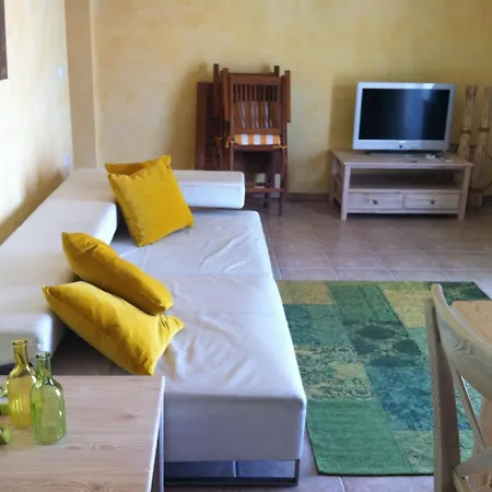 Schoene Mit Balkon Am Apartament Novigrad (Dalmatia)