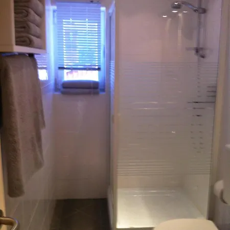 Apartament Schoene Mit Balkon Am
