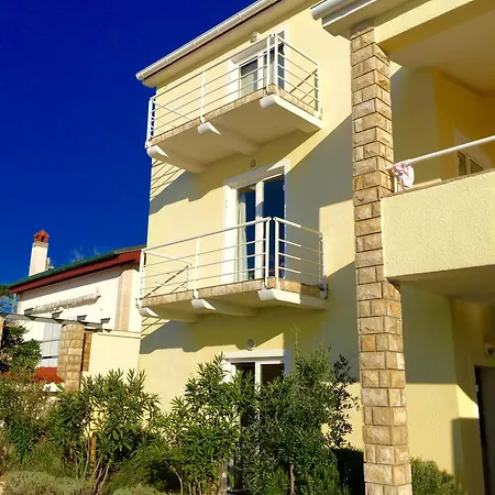 Schoene Mit Balkon Am * Novigrad (Dalmatia)