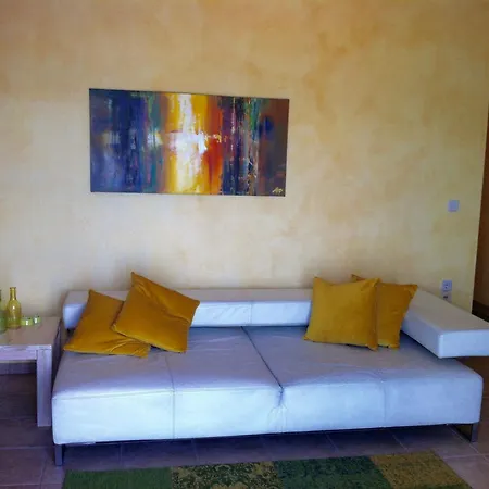 Schoene Mit Balkon Am * Novigrad (Dalmatia)
